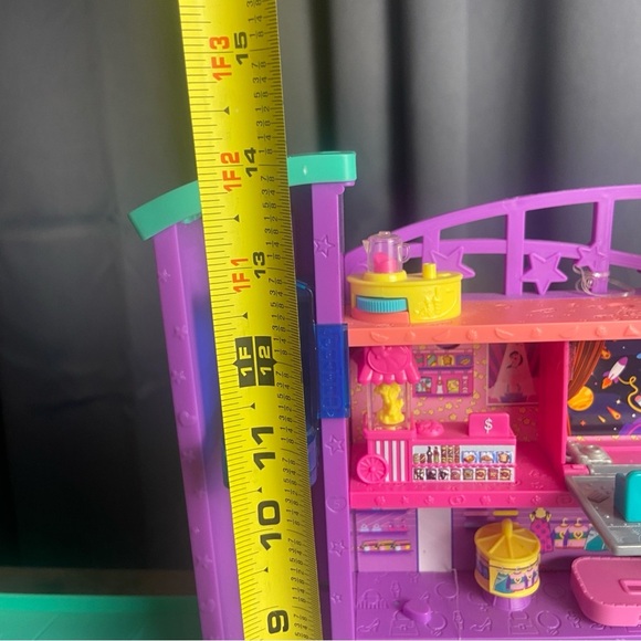 2018 Polly Pocket Pollyville Mega Mall Mattel 6 levels Parking Garage Polly - Picture 7 of 16